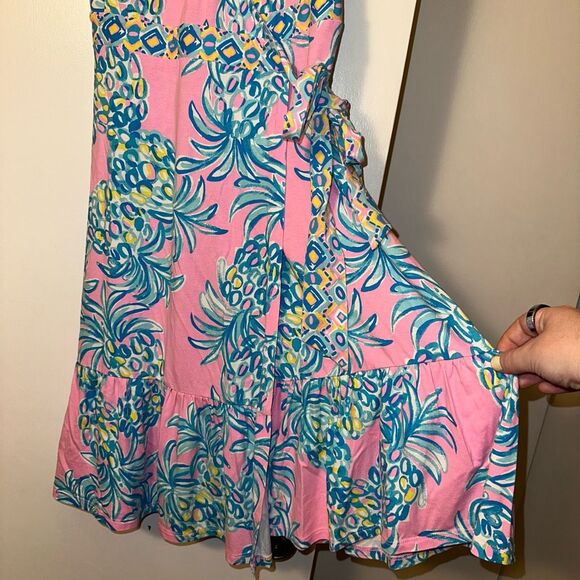 Lilly Pulitzer XXS Misha Sleeveless Wrap Dress Pelican Pink Pineapple Print NWT - Picture 2 of 9